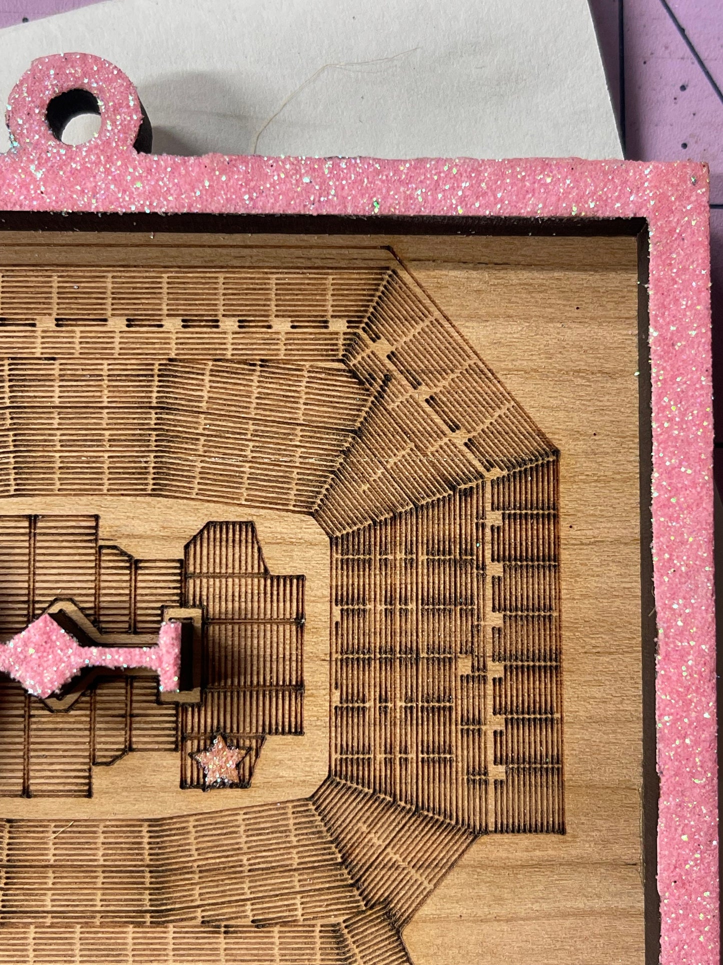 Tayl Swi Small Eras Memento Stadium Tour Piece!